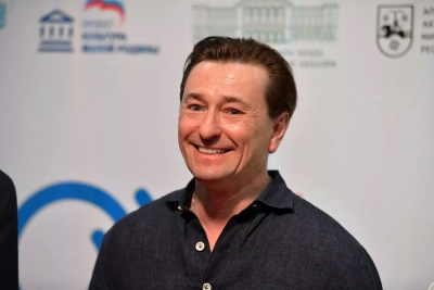 Сергеи Безруков 2027 шықәсазы аԥснытәи абитуриентцәа ВГИК иҟазарҭахь рыдкылара дазхиоуп
