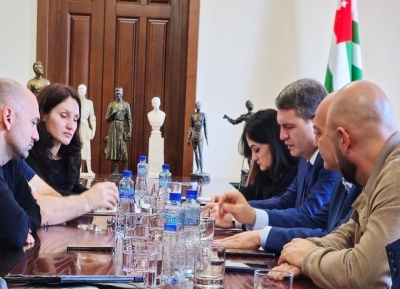 Госкомиссия по монументальному искусству выбрала один из шести  проектов скульптуры поэта Иуы Когониа