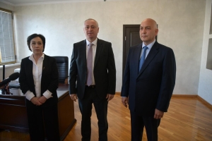 Президент Абхазии Бадра Гунба представил коллективу Министерства культуры нового руководителя Даура Кове
