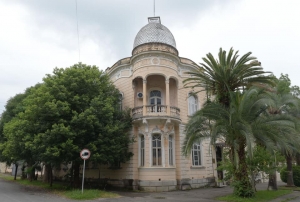Творения архитектора Модраха в Сухуме